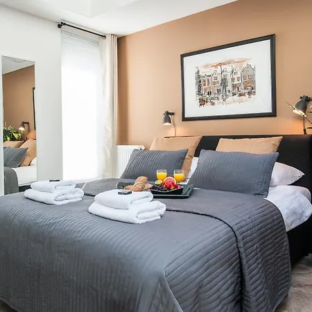 Plantage Garden Apartments-3
